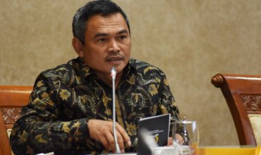 Kang Satori, Dari Kuli Bangunan Hingga Senator Senayan