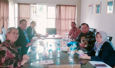 Hadirkan Otto Hasibuan, FH UMC dan DPC PERADI Sumber Bertekad Lahirkan Advokat Profesional dan Unggul Melalui PKPA Angkatan 1 2022