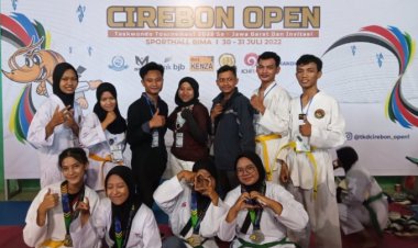 Delegasi Mahasiswa UMC Raih Medali Perak hingga Emas di Cirebon Open Tournament Taekwondo 2022