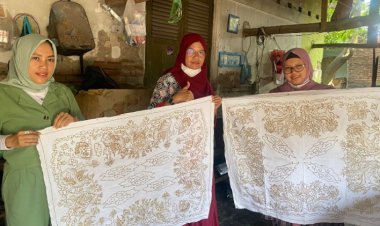 Tiga Srikandi UMC Berdayakan Perempuan Pengusaha Batik Tulis Lewat PKM Kemenristekdikbud