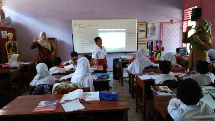 Memandu Siswa Pendidikan Dasar Lebih Mandiri Untuk Efektivitas PJJ