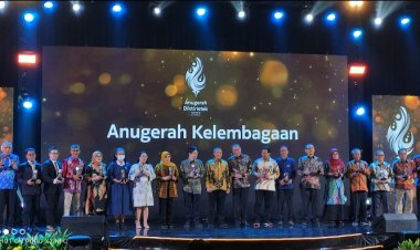 Wujud Perguruan Tinggi Unggul Se-Indonesia, UMC Raih Gold Winner Sebagai Pelaksana Terbaik PKKM Liga 2