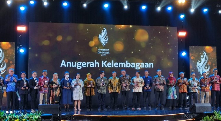 Wujud Perguruan Tinggi Unggul Se-Indonesia, UMC Raih Gold Winner Sebagai Pelaksana Terbaik PKKM Liga 2