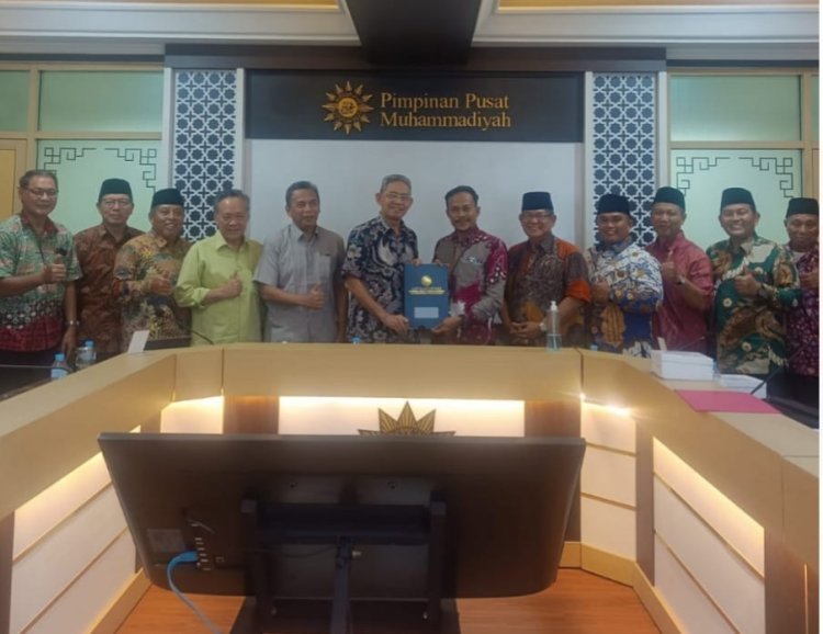 PP Muhammadiah Apresiasi Arif Nurudin Kembali Jabat Rektor UMC