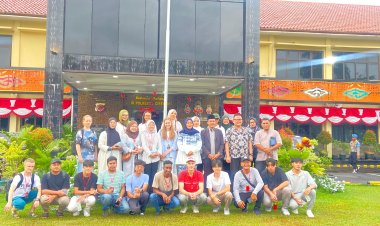 Kehangatan Kapolresta Cirebon Bersama Mahasiswa Internasional UMC