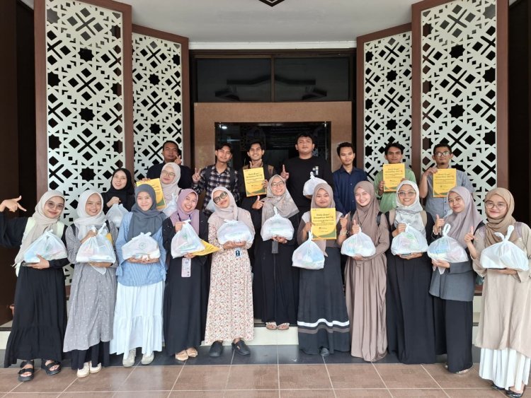 Ramadhan Mengalirkan Kepedulian: FKIP UMC Bersama Mahasiswa PPG Calon Guru 2026 Tebar Berkah