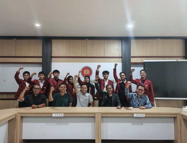 Kontingen UM Cirebon Resmi Dilepas Menuju The 1st Muhammadiyah Games di Solo dan Yogyakarta