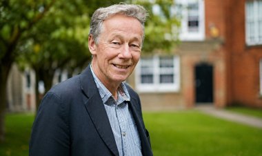 Di INACOLET 2026, Akademisi University of Leeds UK: Motivasi Intrinsik Fondasi Keberhasilan Belajar Bahasa Inggris