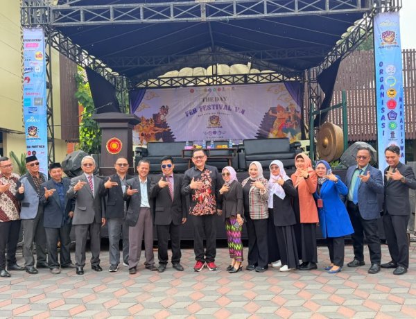 Bukan Cuma Konser, Ini Kejutan Besar di Puncak FEB Festival Vol. 4 Universitas Muhammadiyah Cirebon