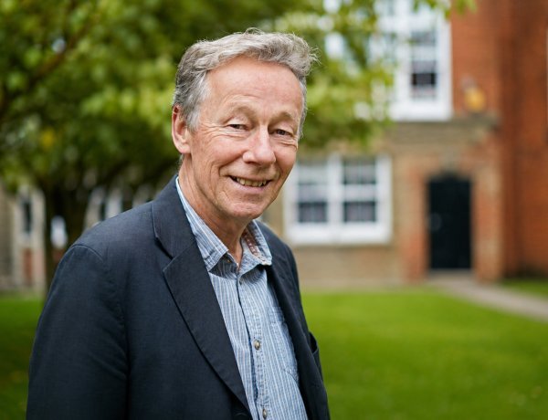 Di INACOLET 2026, Akademisi University of Leeds UK: Motivasi Intrinsik Fondasi Keberhasilan Belajar Bahasa Inggris