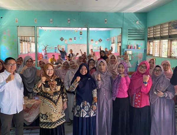 Dosen Pakar Prodi Pendidikan Matematika UMC Wujudkan Pengabdian Berdampak di SMPN 3 Sumber