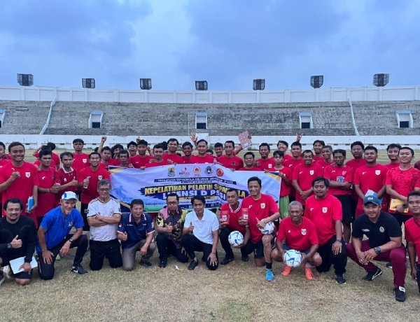 Prodi Ilmu Keolahragaan UMC Kolaborasi dengan PSSI Kabupaten Cirebon Gelar Kursus Pelatih Lisensi D